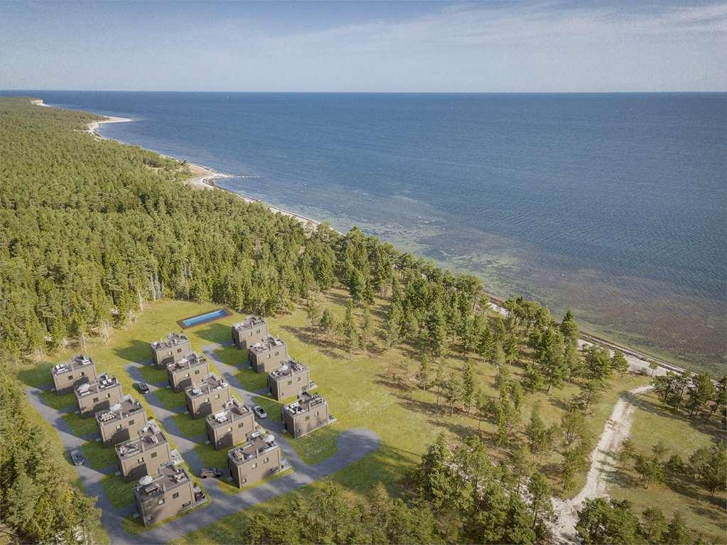 Vaestoes Strand By First Hotels Lärbro Exterior foto